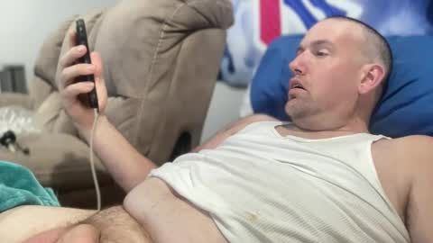 Snapshot of bigcocksuckingslut chatting on October 26, 5:12 pm bigcocksuckingslut online show from October 26, 5:12 pm