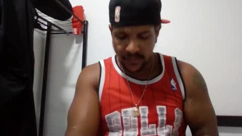 bigdick211292 online show from December 2, 1:37 am