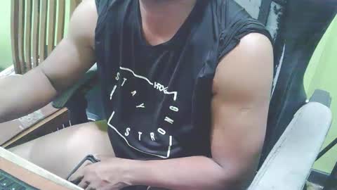 bigdickguyaux online show from April 23, 6:42 pm