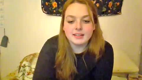 Biggirl7980 online show from April 11, 1:21 am