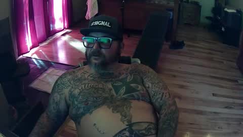 biggdaddy4206913 online show from November 7, 9:28 pm