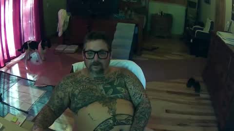 biggdaddy4206913 online show from February 2, 11:01 pm