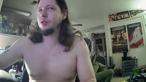 biggerisbetter21 online show from March 1, 5:49 pm