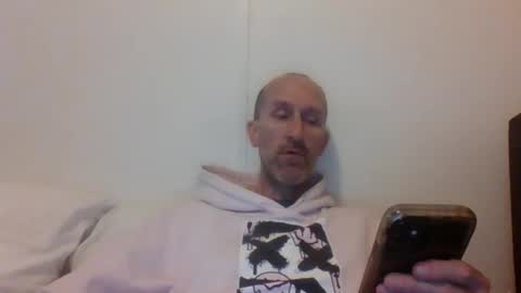 Snapshot of bighugemouthful chatting on October 13, 4:14 am Chaz online show from October 13, 4:14 am