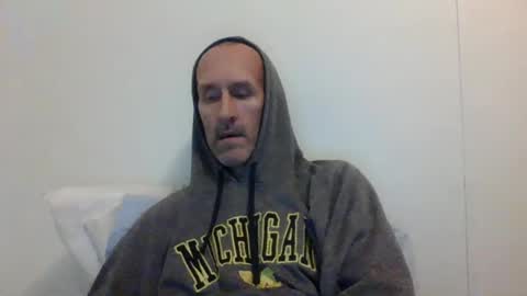 Snapshot of bighugemouthful chatting on February 16, 4:09 am Chaz online show from February 16, 4:09 am