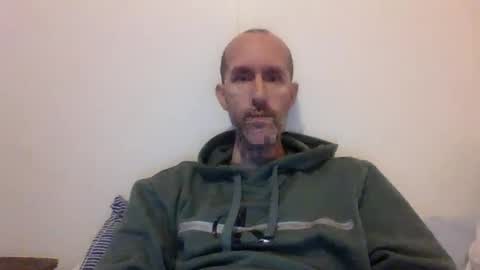 Snapshot of bighugemouthful chatting on February 18, 3:41 pm Chaz online show from February 18, 3:41 pm