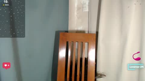 sasha swan online show from April 12, 6:39 am