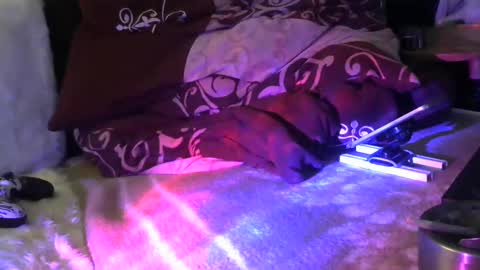 Snapshot of bigreallover chatting on January 5, 4:48 pm ...... online show from January 5, 4:48 pm