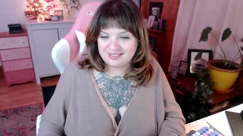 Snapshot of bigtiddygoddess chatting on December 14, 2:00 am Morgan Lafeuille online show from December 14, 2:00 am