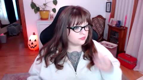 Snapshot of bigtiddygoddess chatting on October 16, 6:07 pm Morgan Lafeuille online show from October 16, 6:07 pm