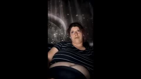 bigtitslala online show from April 8, 9:07 pm