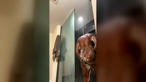 bigtreatofficial online show from April 27, 7:44 pm