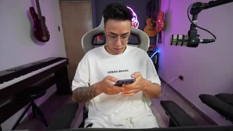 bigxboy96 online show from February 17, 6:42 am