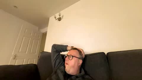 Just call me master online show from February 10, 7:39 pm