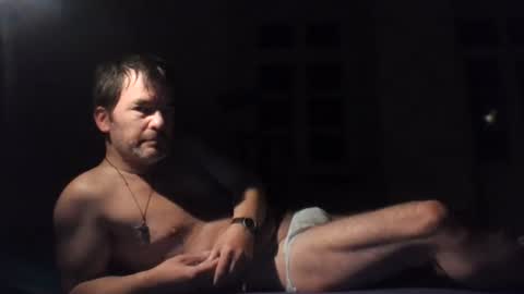 bikertom1988 online show from February 16, 3:37 am