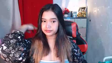 bilat tinax online show from October 1, 8:19 pm