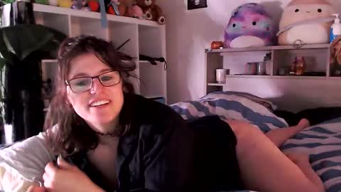 Billie Wilde twitter BillieWildeLove online show from December 21, 11:00 pm