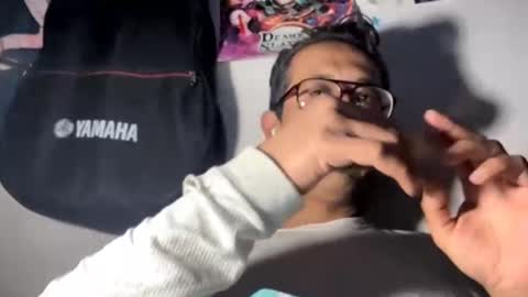 Manu O online show from April 19, 11:44 am