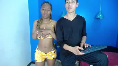 blacckandwhitte online show from January 2, 7:51 pm