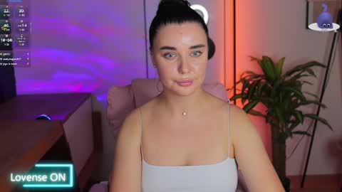 Snapshot of black___barbie chatting on September 30, 9:03 pm Black Barbie online show from September 30, 9:03 pm