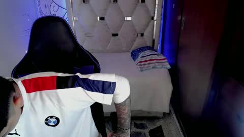 Black diamondd  online show from April 22, 4:14 pm