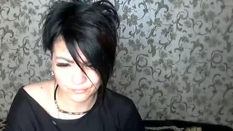 black_hot_01 online show from October 21, 10:02 pm