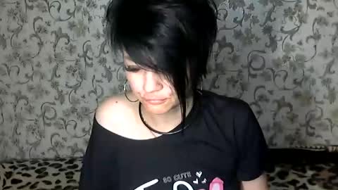 black_hot_01 online show from September 20, 11:52 pm