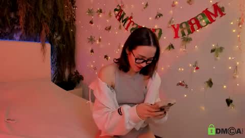 Jenny online show from December 18, 10:10 am