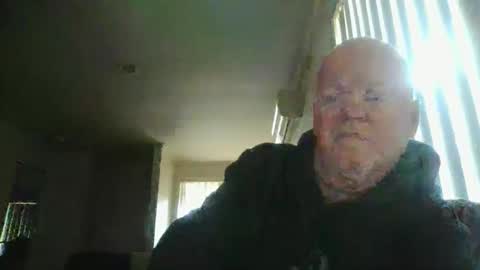 black_n_white4 online show from November 3, 8:54 pm