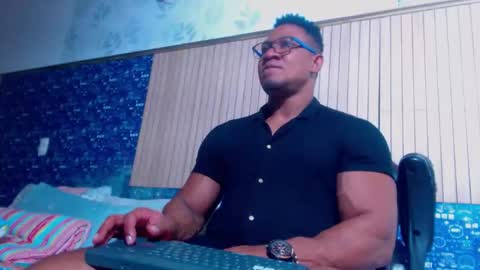 duglas online show from February 28, 5:39 pm