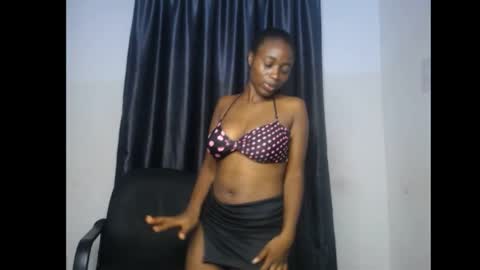 lela online show from April 3, 6:15 pm