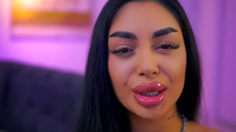 Clover online show from April 19, 6:21 pm