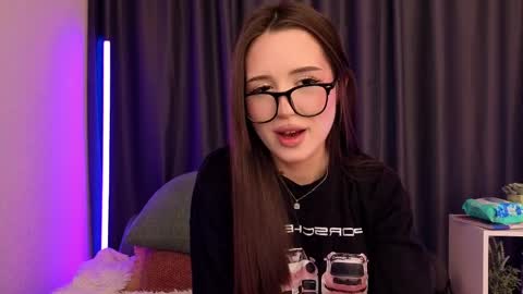 blackeyesgirl online show from April 8, 6:49 am