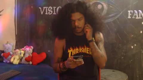 i am D.L online show from March 3, 1:34 pm