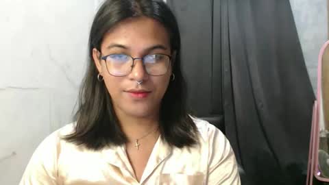 Ellez online show from October 2, 9:02 pm