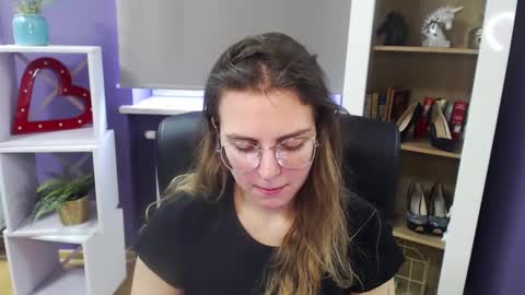 Z O E Y online show from February 17, 10:07 am