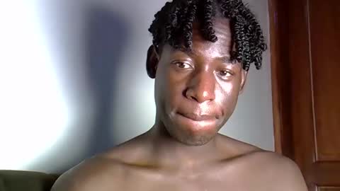 blacktwinkl online show from April 19, 7:05 pm