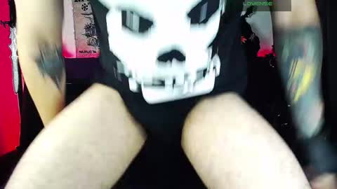 Snapshot of blackwolf_6 chatting on September 30, 9:58 pm Dave online show from September 30, 9:58 pm