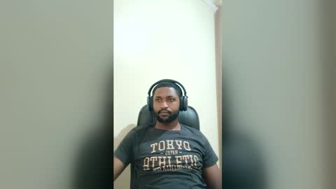 blakchiise online show from June 4, 2:45 pm