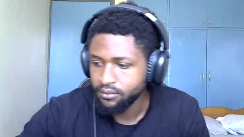 blakmoufaka online show from November 25, 5:39 am