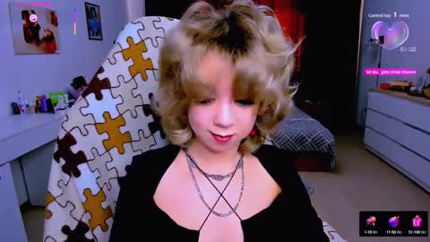 Snapshot of blinkofeyess chatting on September 14, 11:33 am Nicole online show from September 14, 11:33 am