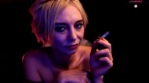 blond_ice_ann online show from July 27, 8:06 pm