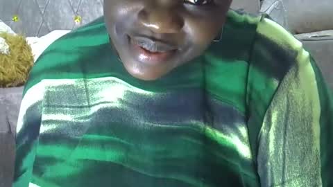 Snapshot of blonde202 chatting on October 10, 10:03 pm Abbygael online show from October 10, 10:03 pm