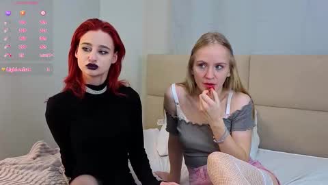 Kate and Mary online show from January 19, 4:22 am