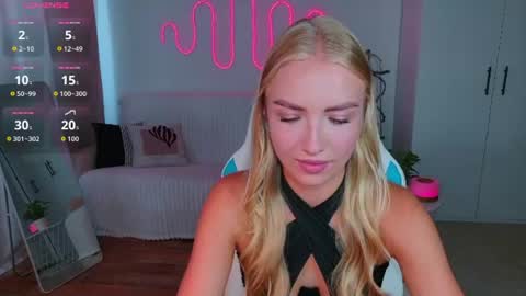 Nessa online show from July 22, 9:55 am