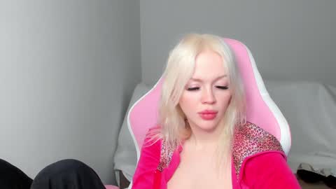 Elisa online show from December 5, 4:04 am