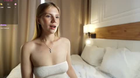 blondoll online show from July 6, 4:20 am