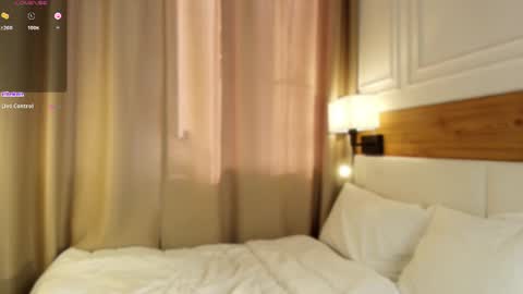 blondoll online show from July 5, 1:20 am