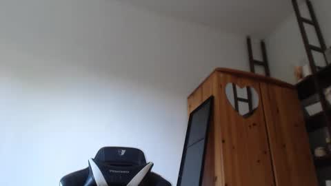 blondyelena online show from May 5, 6:08 am
