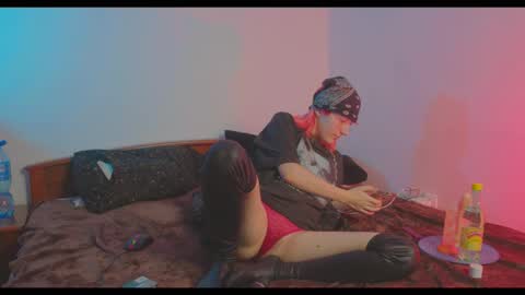 Bloom online show from January 16, 3:43 pm